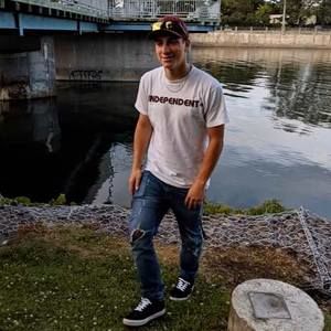 Meet your Posher, Frederic